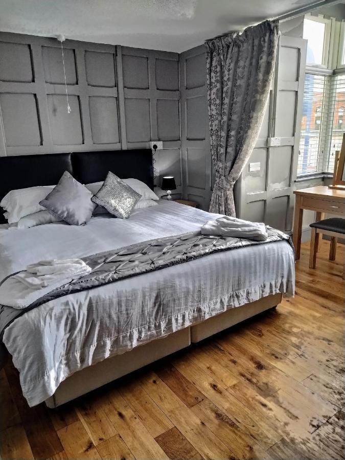 The Edinburgh Castle Bed & Breakfast Holyhead Ngoại thất bức ảnh
